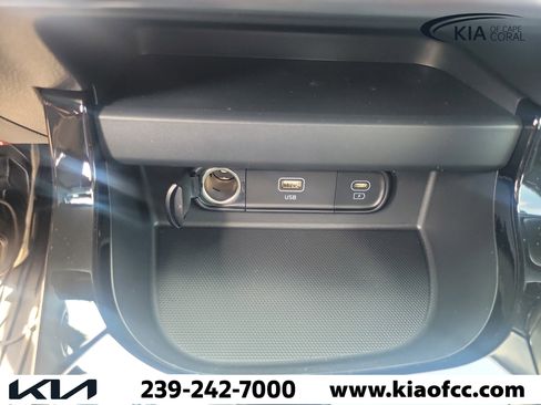 New 2026 Kia Seltos S FWD image 30