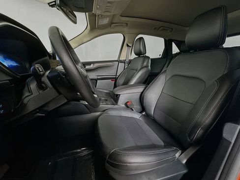 Used 2020 Ford Escape Titanium AWD/4WD image 12
