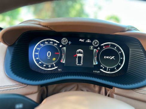 Used 2021 Aston Martin DBX image 27