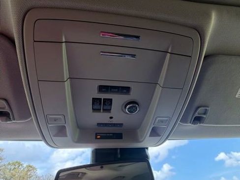 Used 2018 GMC Yukon Denali w/ Open Road Package image 18