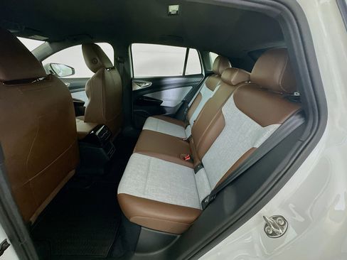 Used 2023 Volkswagen ID.4 Pro image 28