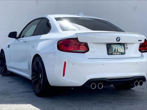 Used 2018 BMW M2 w/ Executive Package RWD image 5