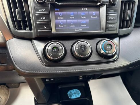 Used 2018 Toyota RAV4 LE w/ All Weather Liner Package AWD/4WD image 34