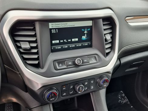 Used 2019 GMC Acadia SLE FWD image 27