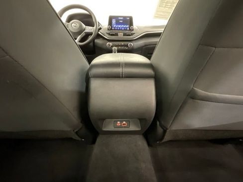 Used 2025 Nissan Altima 2.5 SV FWD image 26
