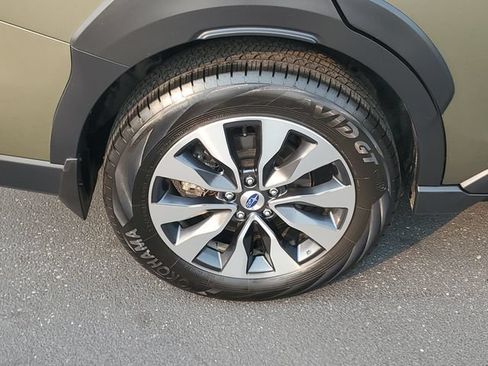 Certified 2025 Subaru Outback Touring XT AWD/4WD image 5