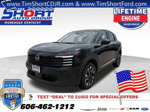 Used 2025 Nissan Kicks SV AWD/4WD image 1