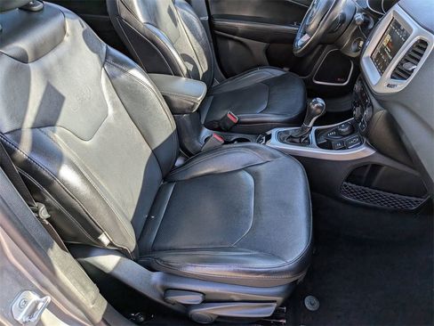 Used 2019 Jeep Compass High Altitude image 29