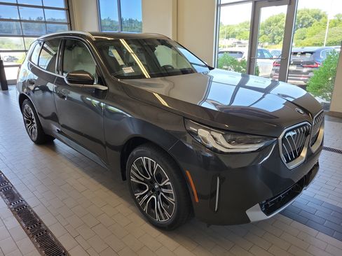 New 2026 BMW X3 xDrive30i w/ Premium Package AWD/4WD image 9