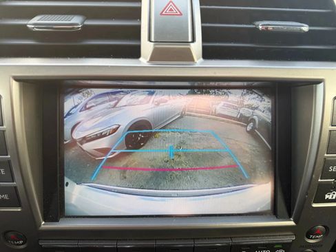 Used 2015 Lexus GX 460 image 25