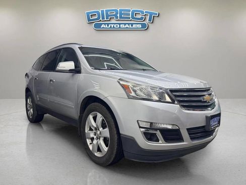 Used 2017 Chevrolet Traverse LT w/ Style and Technology Package AWD/4WD image 1