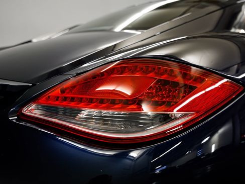 Used 2009 Porsche Cayman RWD image 32
