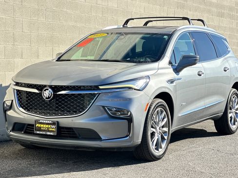 Used 2023 Buick Enclave Avenir w/ Avenir Technology Package image 8