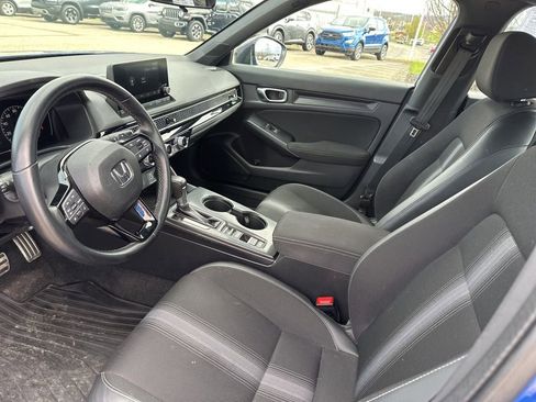 Used 2023 Honda Civic Sport image 9