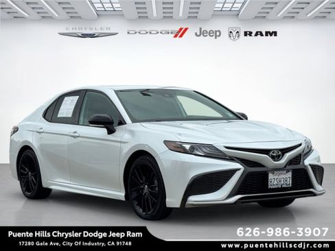 Used 2022 Toyota Camry XSE image 1