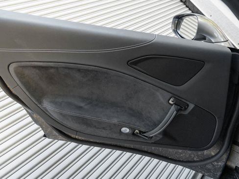 Used 2022 Maserati MC20 Coupe RWD image 38