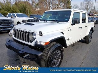 New 2026 Jeep Gladiator Sport video 1
