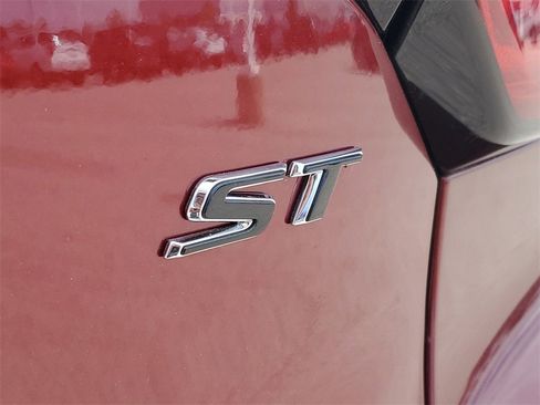 New 2024 Buick Encore GX Sport Touring w/ Comfort Package image 6