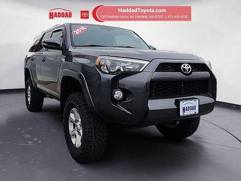 Used 2018 Toyota 4Runner SR5 Premium AWD/4WD image 8