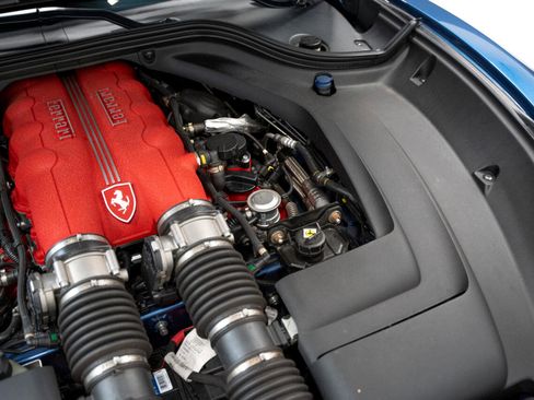Used 2010 Ferrari California image 81