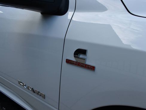 Used 2024 RAM 2500 Laramie w/ Safety Group AWD/4WD image 38