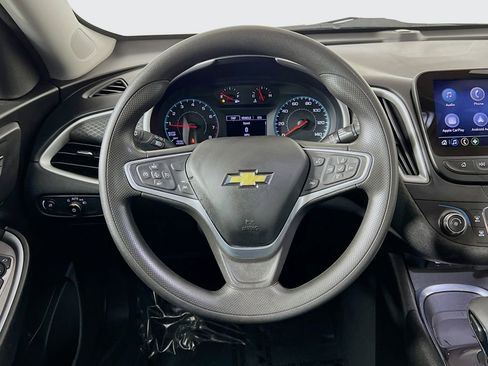 Used 2022 Chevrolet Malibu LS w/ Driver Confidence Package II image 11