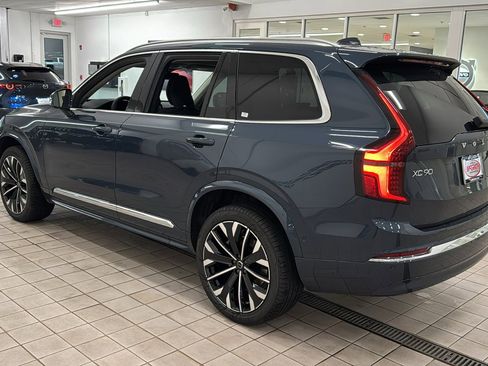 Used 2026 Volvo XC90 B5 Plus image 7