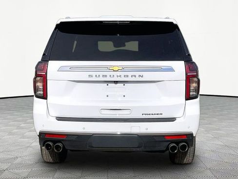 Used 2024 Chevrolet Suburban Premier image 6