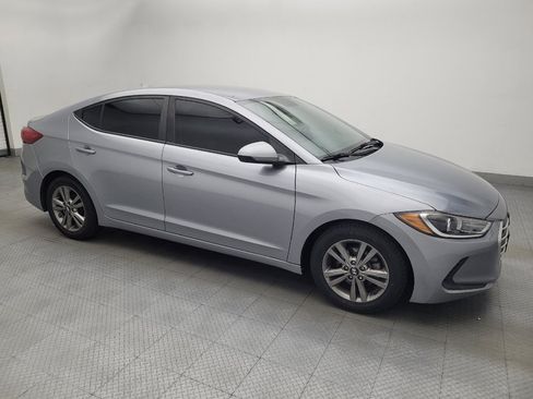 Used 2017 Hyundai Elantra SE FWD image 11