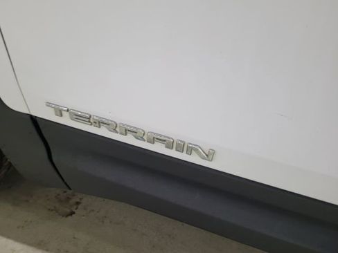 Used 2019 GMC Terrain SLT w/ Preferred Package image 17