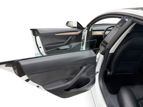 Certified 2023 Tesla Model 3 Standard Range RWD image 10
