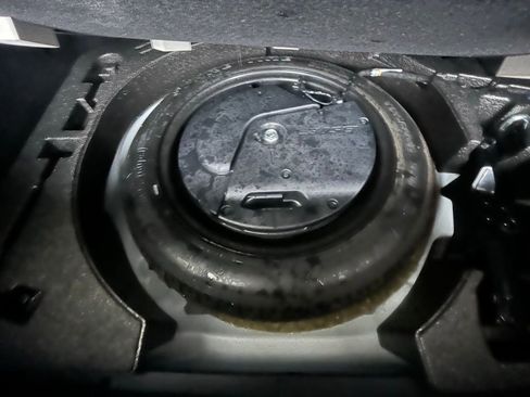 Used 2021 MAZDA MAZDA3 Premium Plus image 28