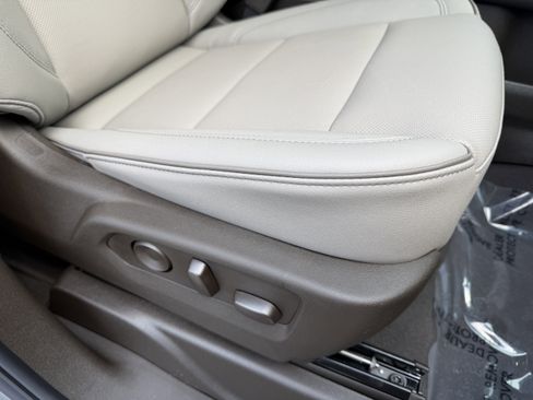 New 2026 GMC Yukon XL Elevation image 22