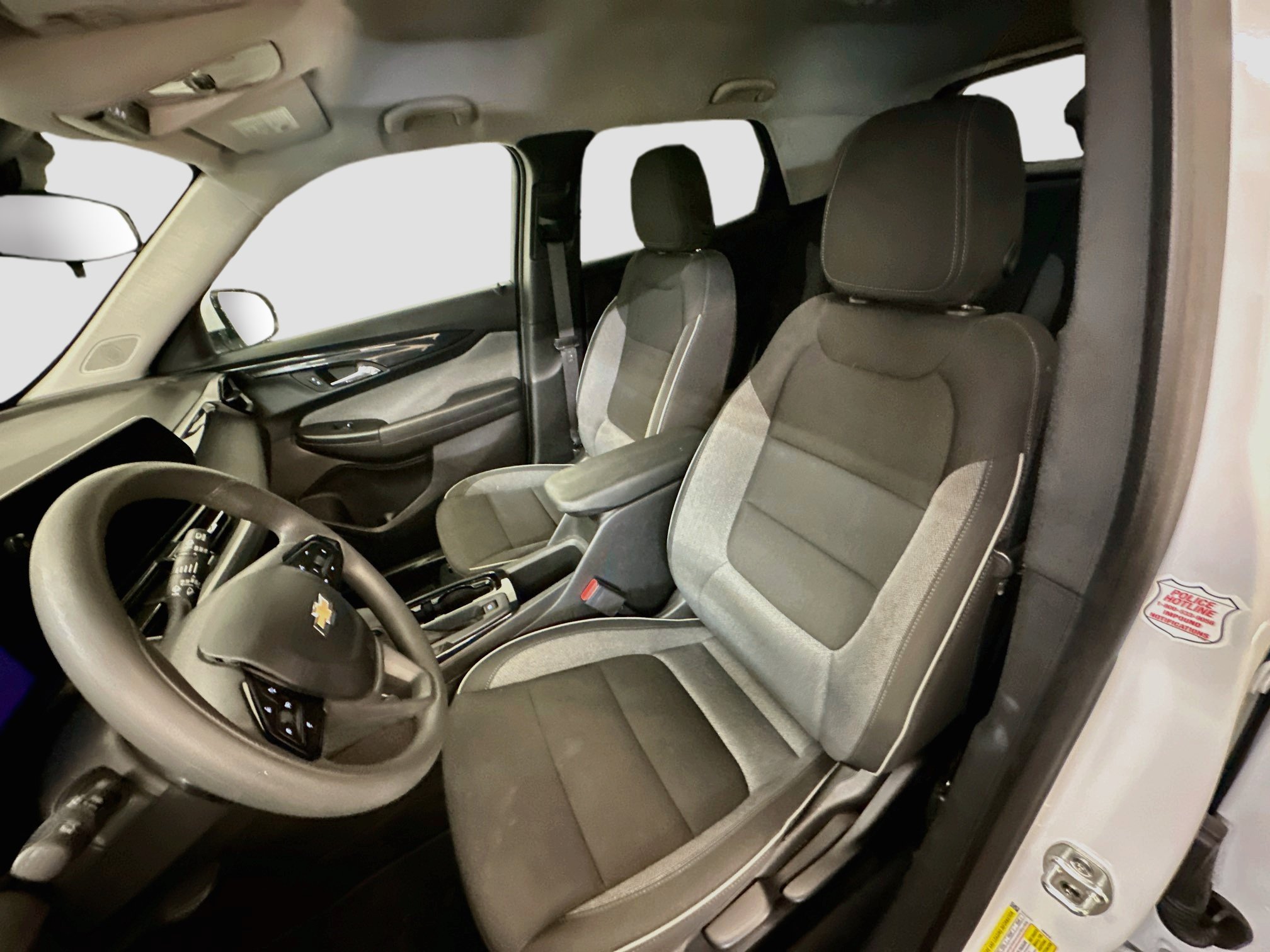 Used 2025 Chevrolet TrailBlazer LT AWD/4WD image 13