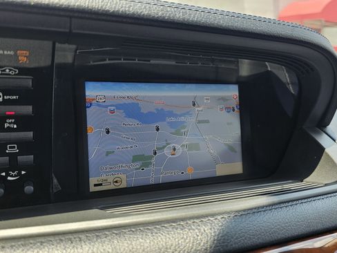 Used 2012 Mercedes-Benz CL 550 4MATIC w/ Sport Pkg image 33