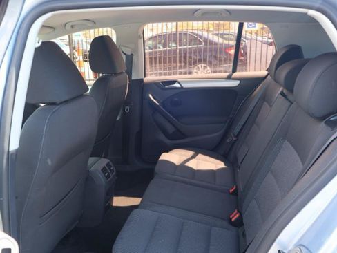 Used 2011 Volkswagen Golf TDI FWD image 26