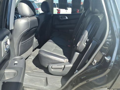 Certified 2020 Nissan Pathfinder Platinum FWD image 16