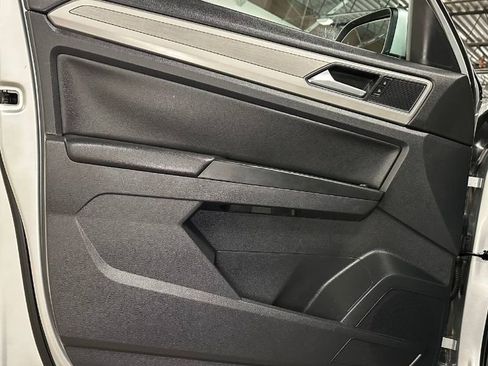 Used 2018 Volkswagen Atlas SE image 18