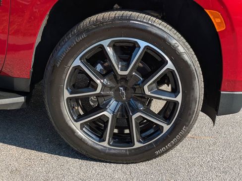 Used 2024 Chevrolet Tahoe RST w/ Luxury Package image 12