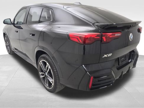 Used 2025 BMW X2 xDrive28i w/ M Sport Package AWD/4WD image 8