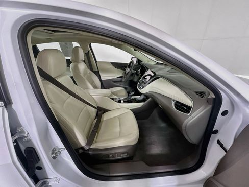 Used 2024 Chevrolet Malibu LT FWD image 33