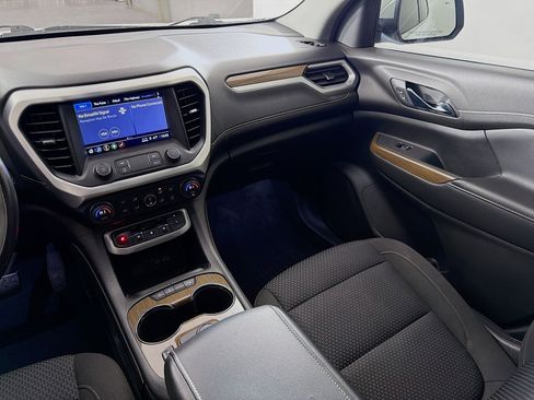 Used 2020 GMC Acadia SLE w/ Driver Convenience Package image 24