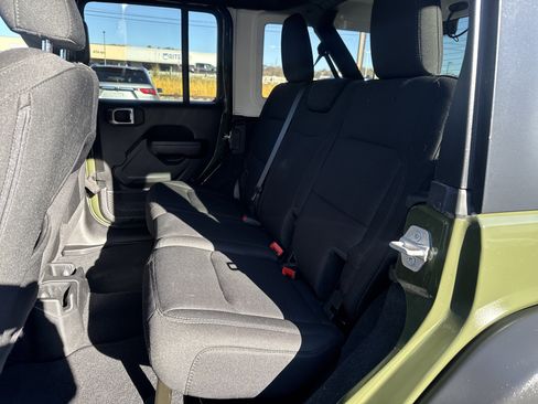 Used 2021 Jeep Wrangler Unlimited Sport image 13