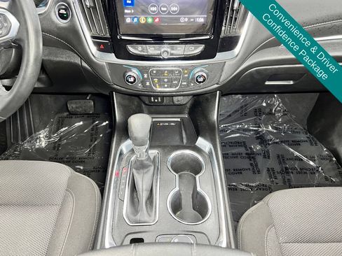 Used 2023 Chevrolet Traverse LT FWD image 4