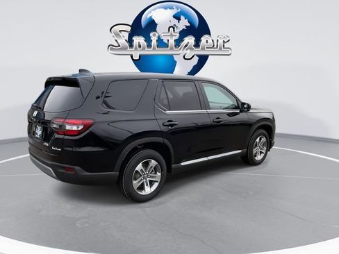 New 2025 Honda Pilot EX-L image 10