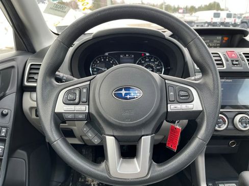 Used 2018 Subaru Forester 2.5i Premium image 14