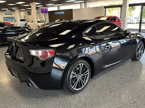 Used 2013 Scion FR-S RWD image 7
