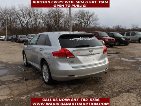 Used 2010 Toyota Venza image 6