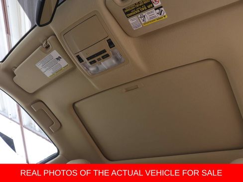 Used 2014 Toyota Highlander Limited AWD/4WD image 15