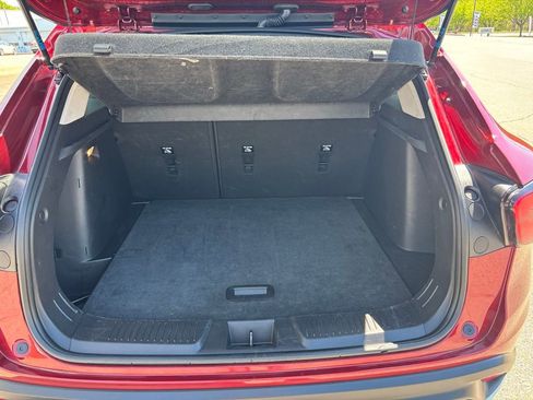 Used 2025 Chevrolet Trax LT image 10